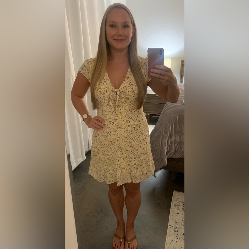 Yellow floral mini dress - Picture 1 of 3